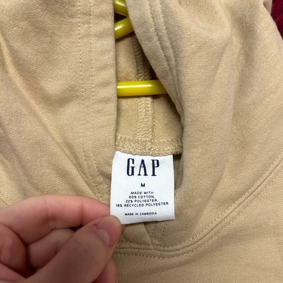 cropped GAP tan hoodie - Picture 3 of 3